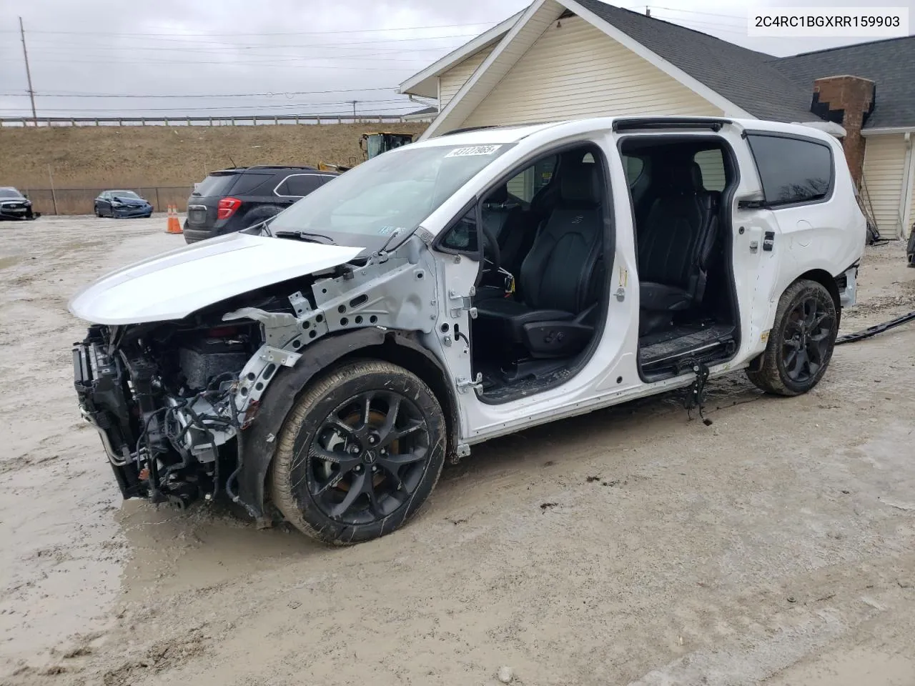 Auction sale of the 2024 Chrysler Pacifica , vin: 2C4RC1BGXRR159903, lot number: 43127965