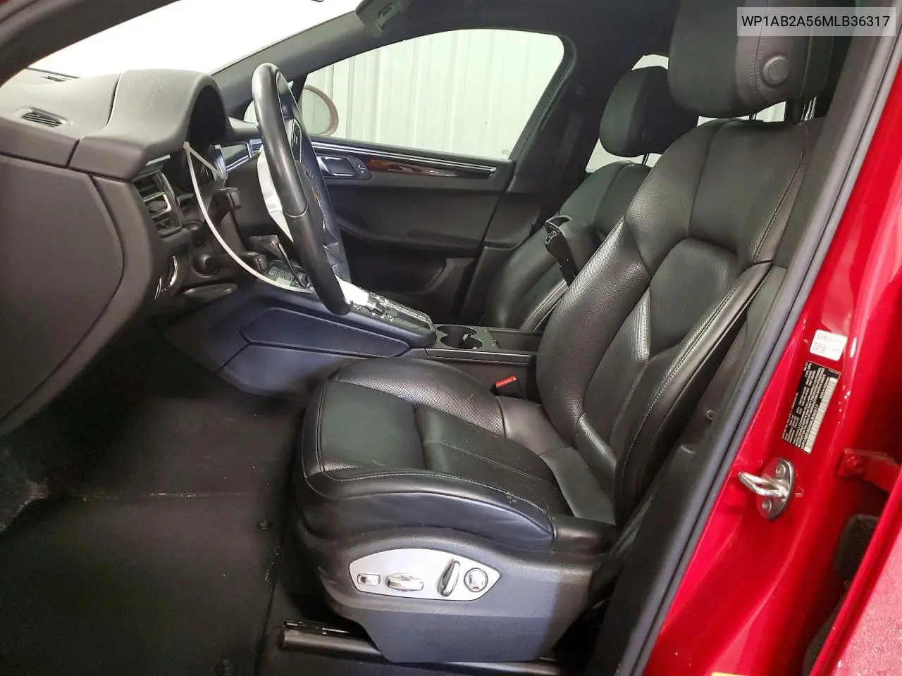 Auction sale of the 2021 Porsche Macan , vin: WP1AB2A56MLB36317, lot number: 76054065