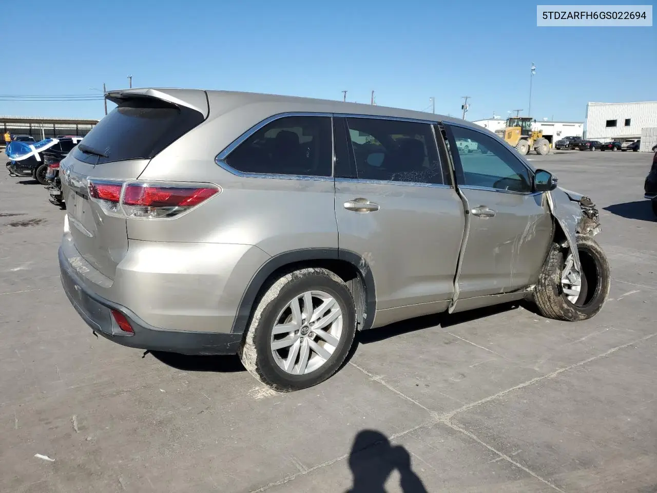 Auction sale of the 2016 Toyota Highlander , vin: 5TDZARFH6GS022694, lot number: 72268863
