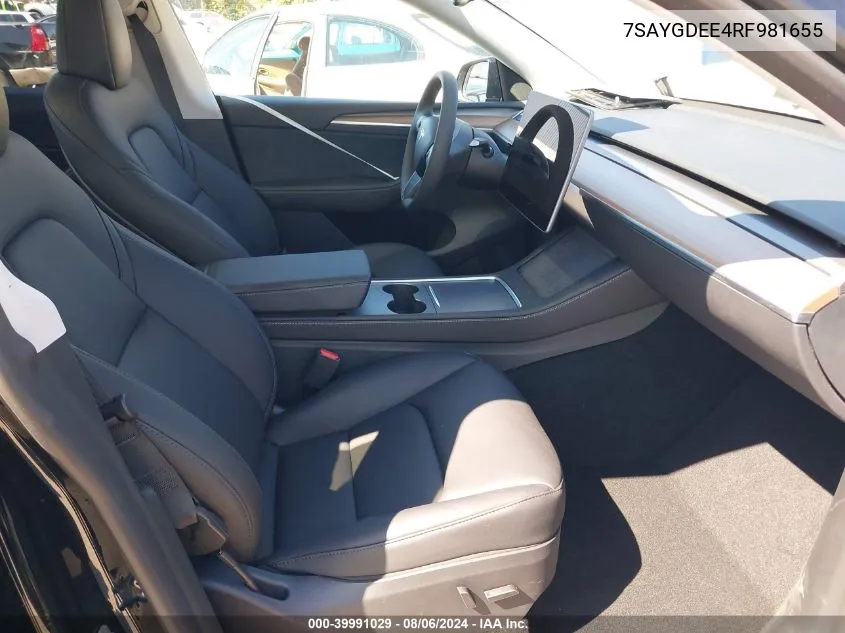 Auction sale of the 2024 Tesla Model Y , vin: 7SAYGDEE4RF981655, lot number: 39991029